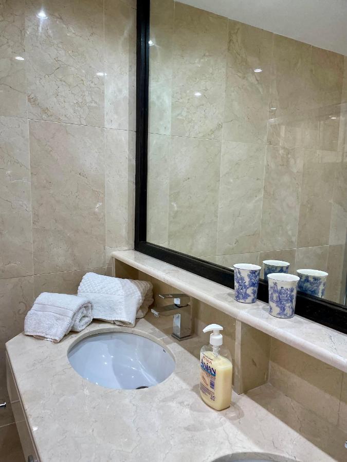 Paseo Del Rio Apartment *